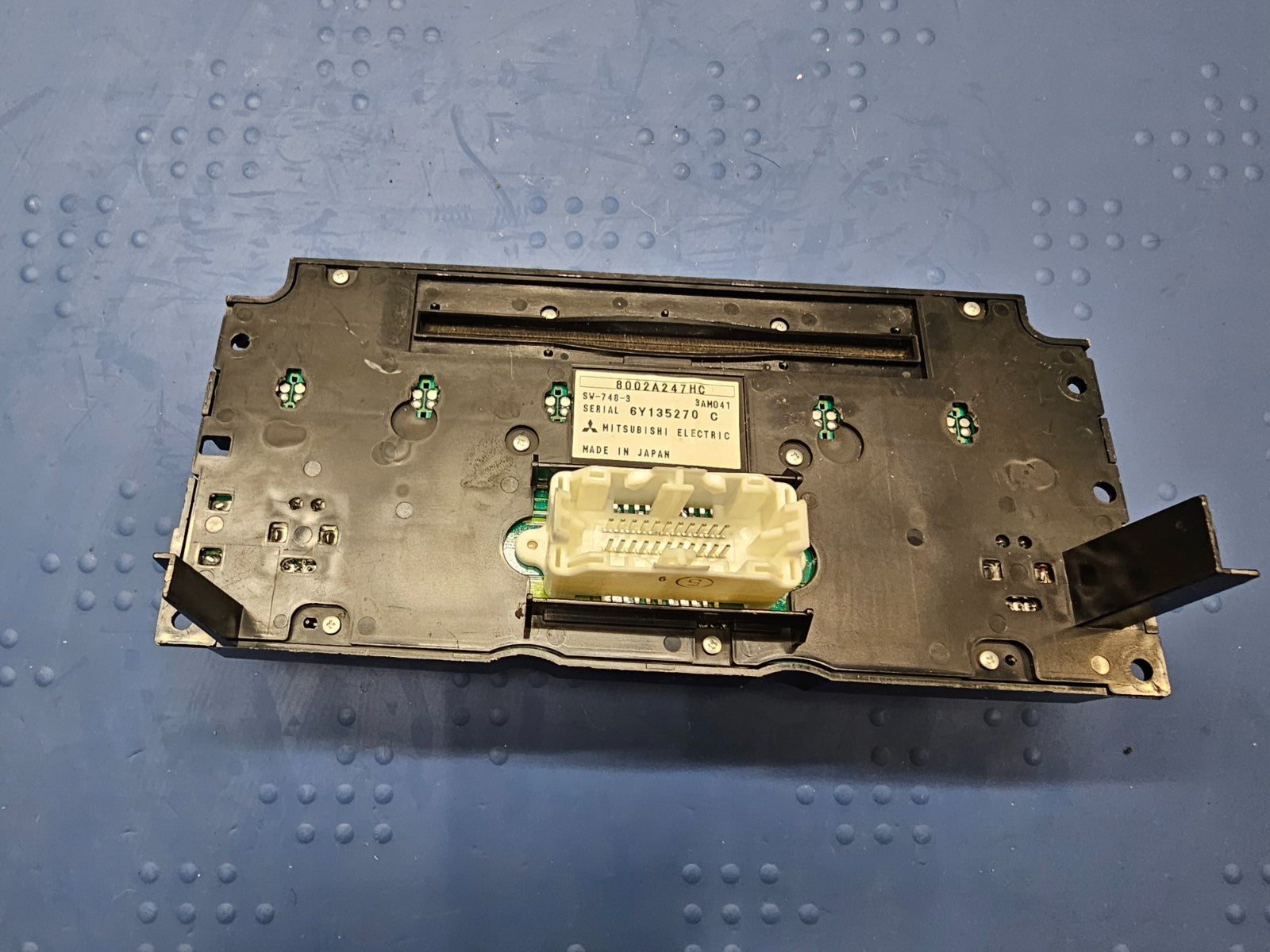 🔥06-09 Mitsubishi Galant Radio AC Climate Control Heater Temperature HVAC Panel