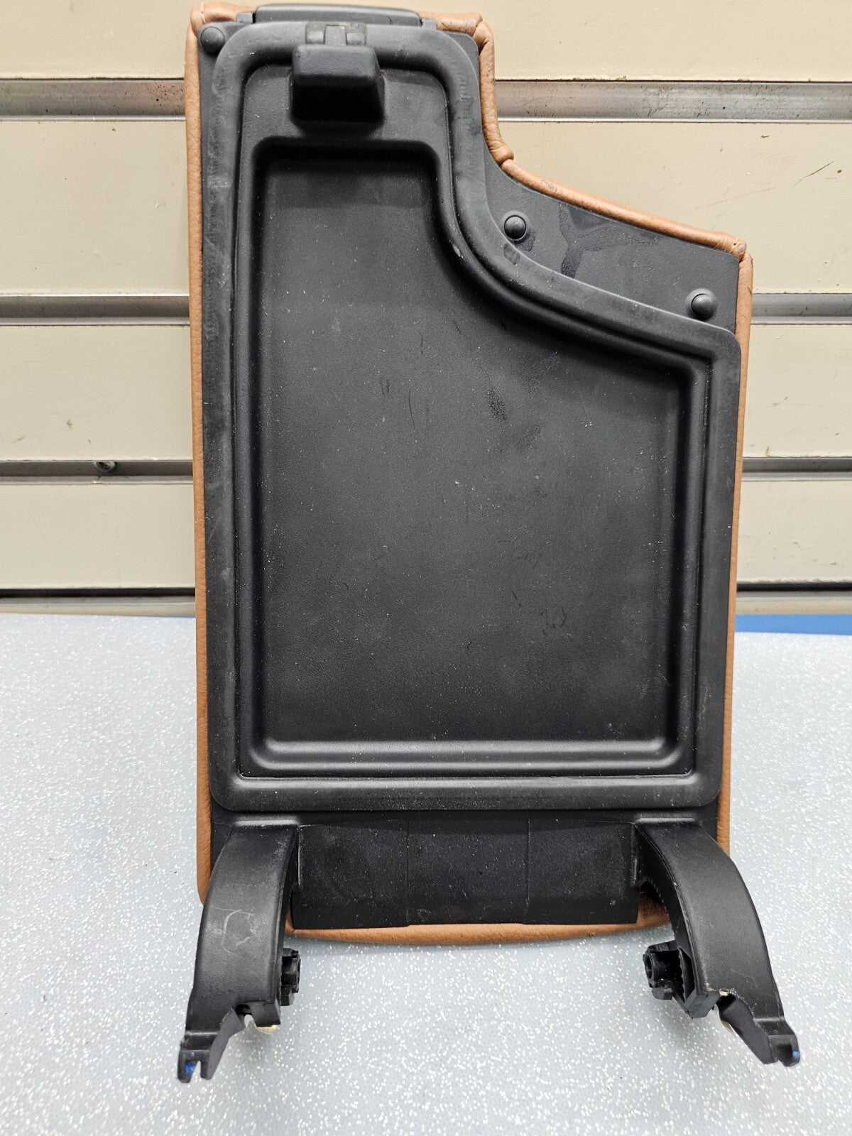 🔥06-13 BMW 328i 335i Twin Turbo Front Center Console Lid Armrest Leather Orange