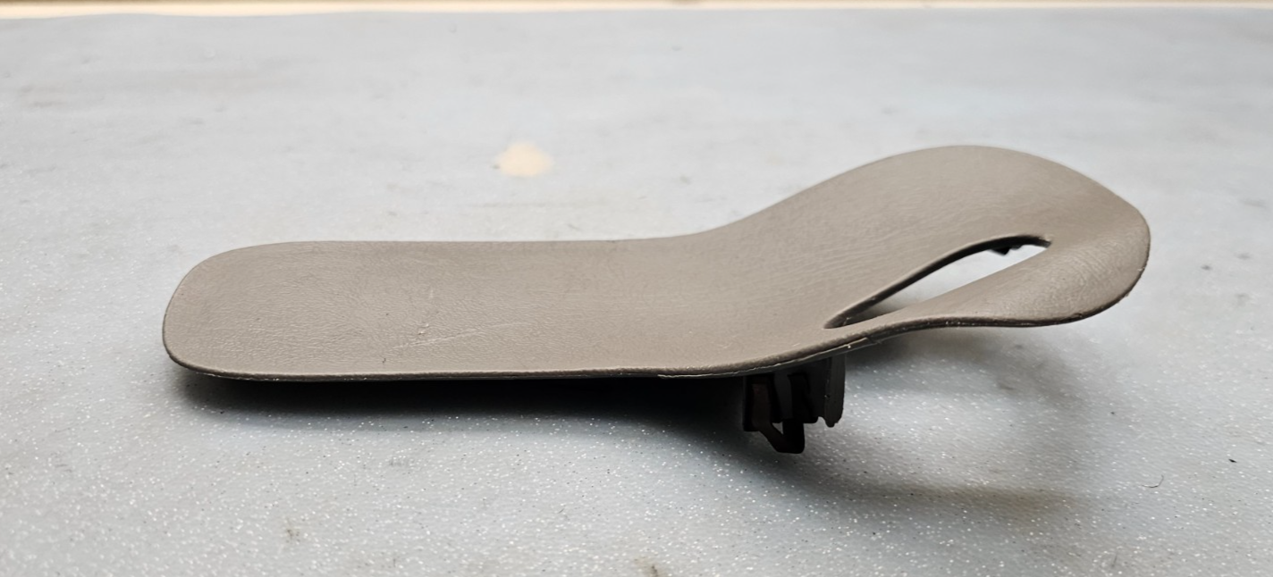 🔥1999-2007 silverado Suburban Sierra Front Side Door Inside Handle BEZEL TAN