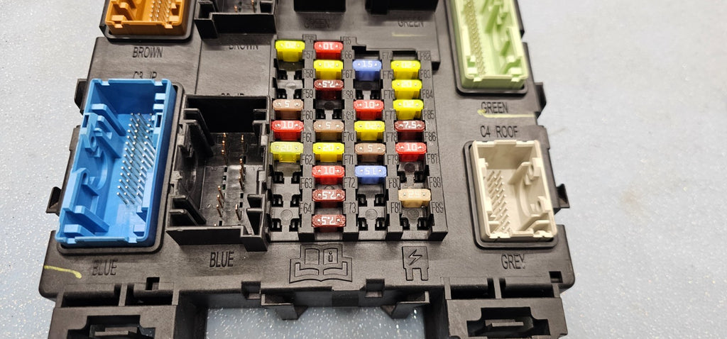 🔥2014 Ford Focus Fuse Box Body Control Module Integrated Power Junction Panel