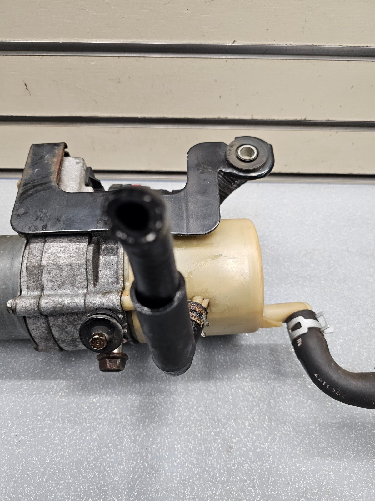🔥2010-2011 MAZDA 3 ELECTRIC POWER STEERING PUMP ASSIST MOTOR ASSEMBLY