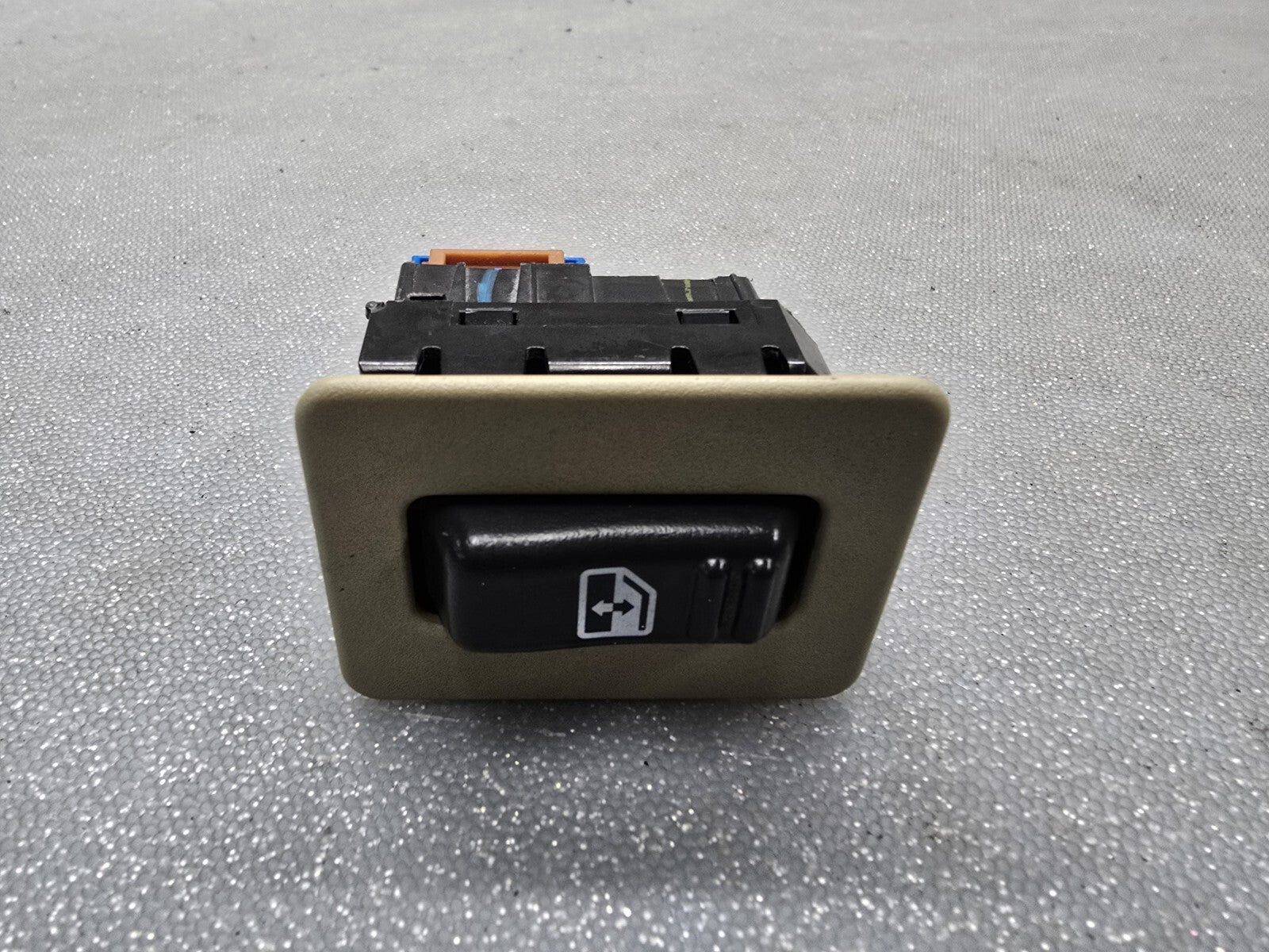 99-02 Chevy Silverado SIERRA Power Window Switch REAR Left or Right Side TAN WS3