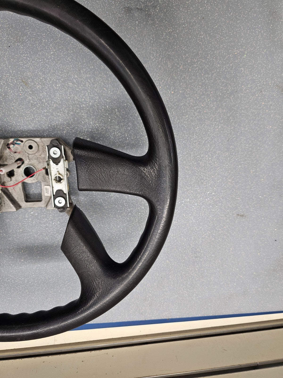 🔥02-09 Trailblazer Envoy 03-06 SILVERADO SIERRA STEERING WHEEL LEATHER BLACK