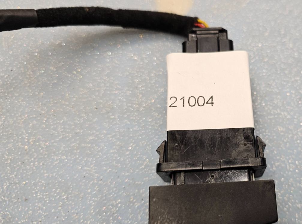 🔥03-06 Kia Sorento Dash Rear Windshield Defrost Control Button Switch Black OEM