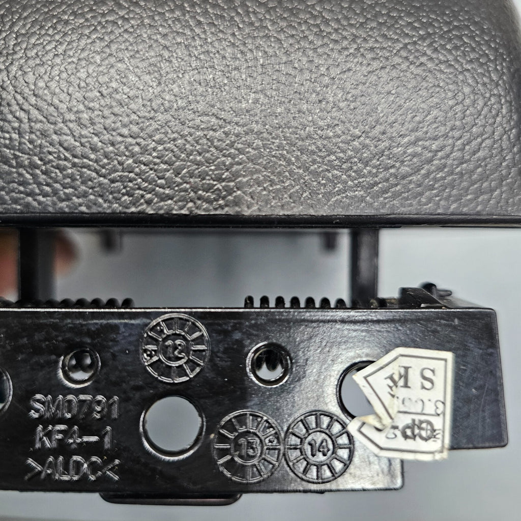 🔥13-16 Cruze Front Center Console Arm Rest Lid Cover Top Pad Assembly Black OEM