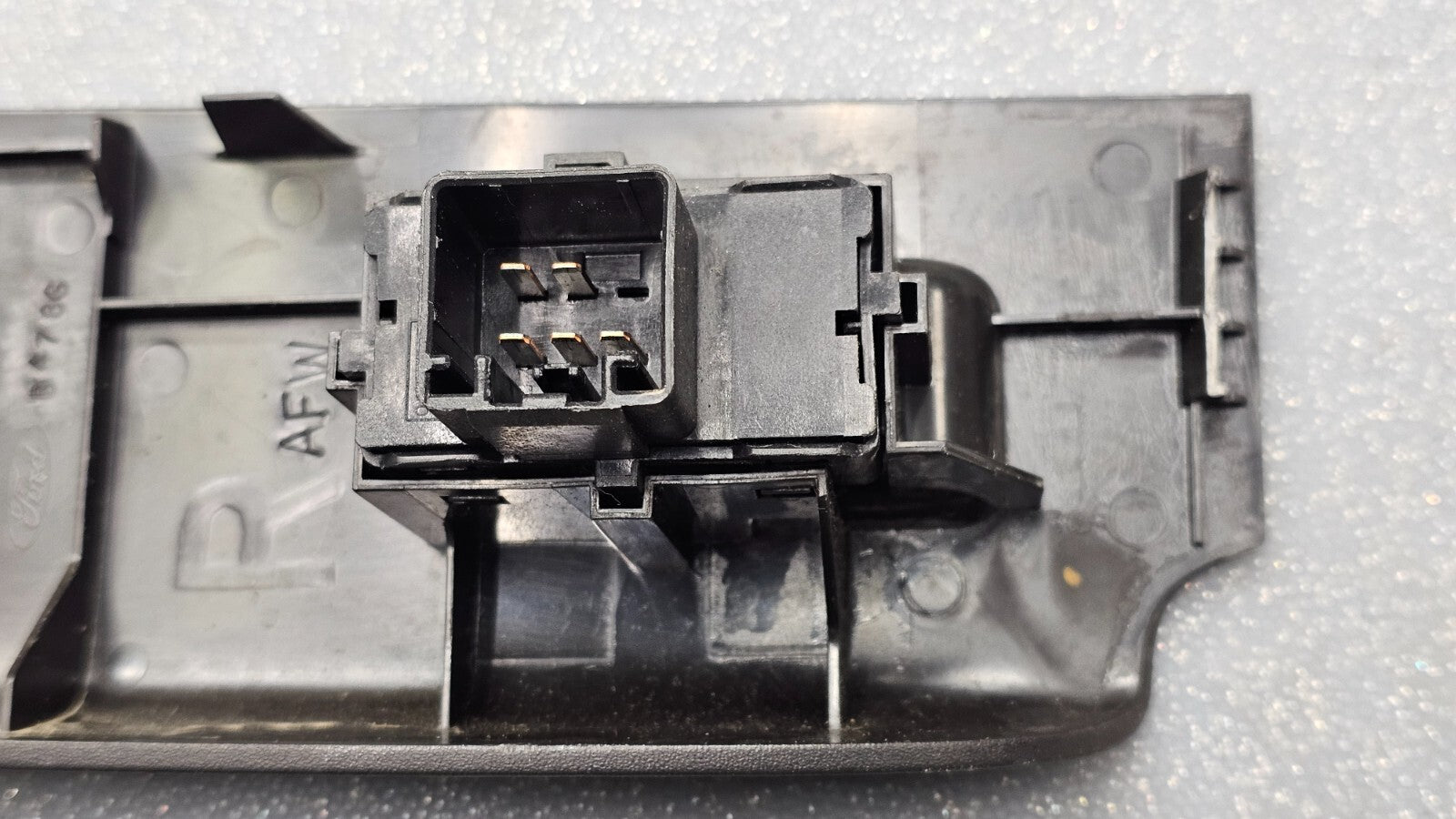08-12 Escape Focus Front Right Passenger Door Power Window Switch Assembly Black