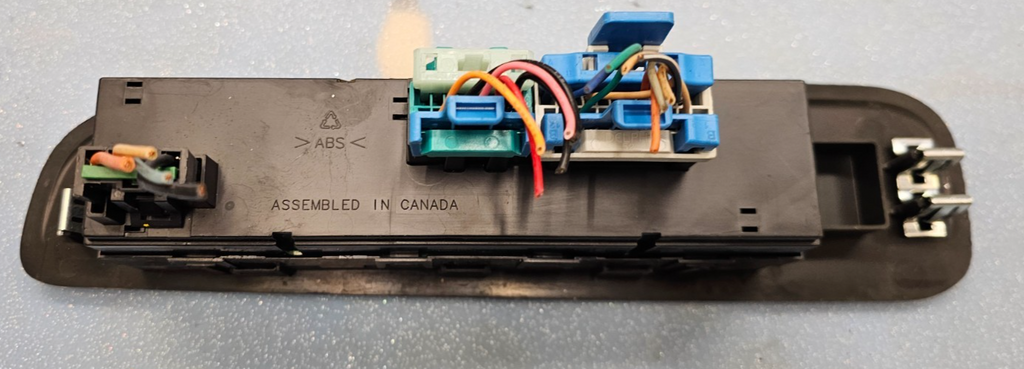 🔥06-09 GMC ENVOY Window Door Switch Front RIGHT Passenger BLACK WS9