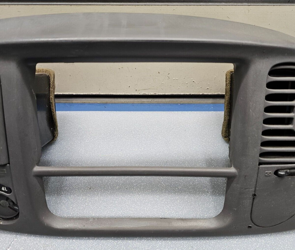 🔥97-03 Ford F150 Center Dash Radio Climate Trim Stereo BEZEL Panel Line GRAY
