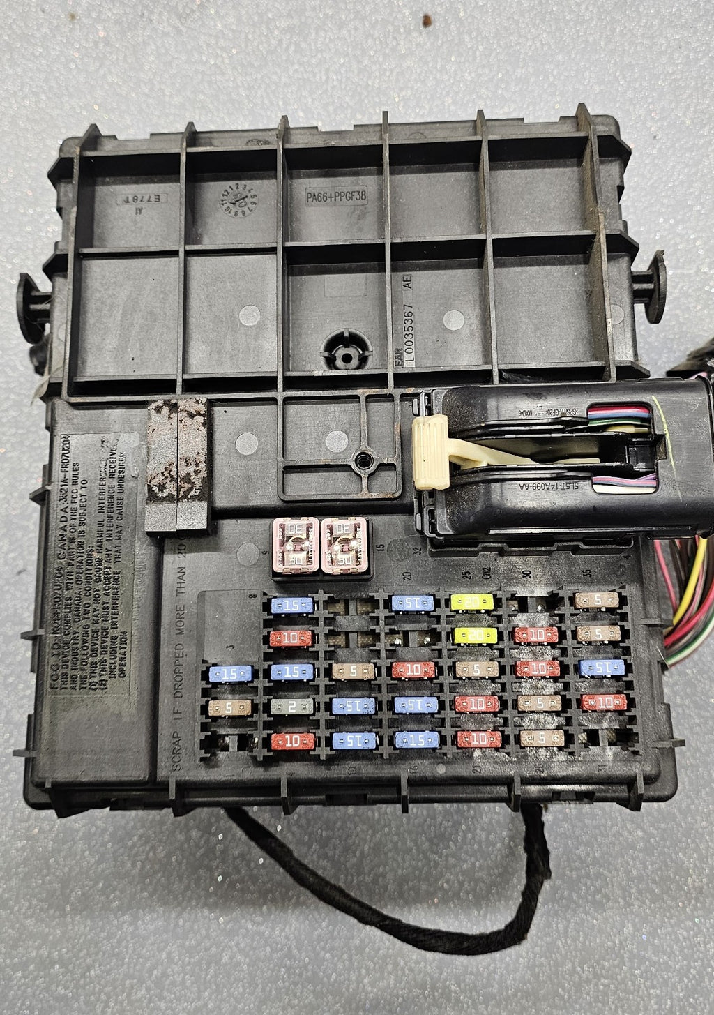 🔥05-07 Ford Escape Interior Relay Fuse Box Cabin