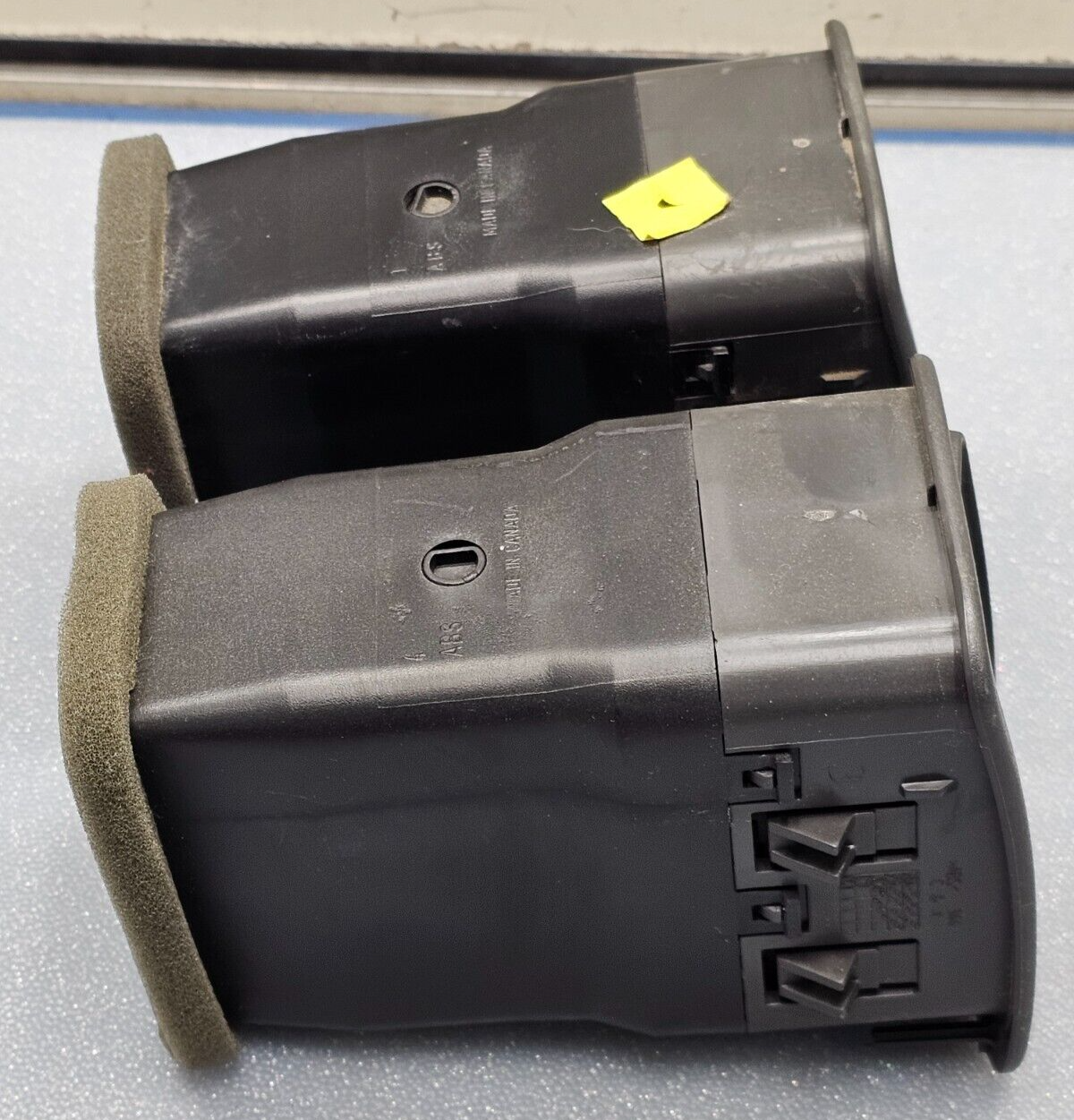 🔥99-06 Silverado SIERRA Dash A/C Heater AIR VENT Passenger Right DG Q=2 VT11
