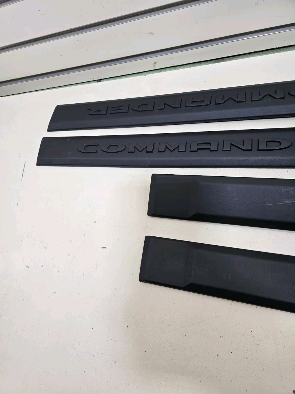 🔥06-10 Commander Outer Door Trim Set Left Driver Right Passenger Molding Black