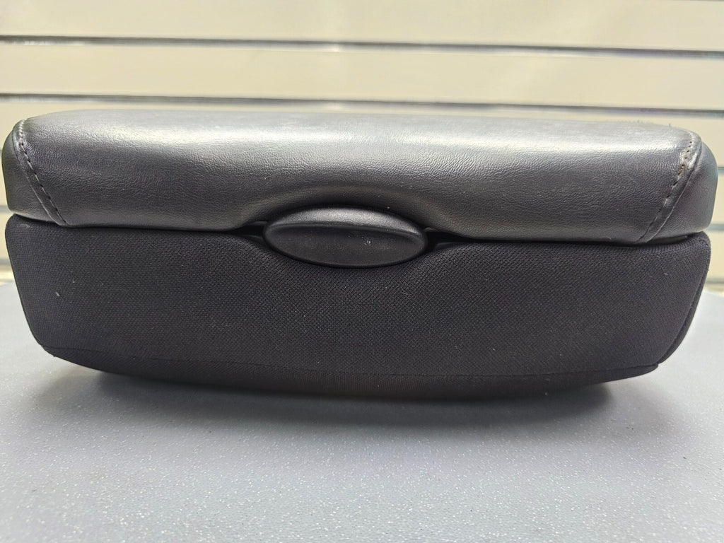 🔥02-08 Dodge RAM Center Console Jump Seat ARMREST Lid Leather/Cloth Black JS7