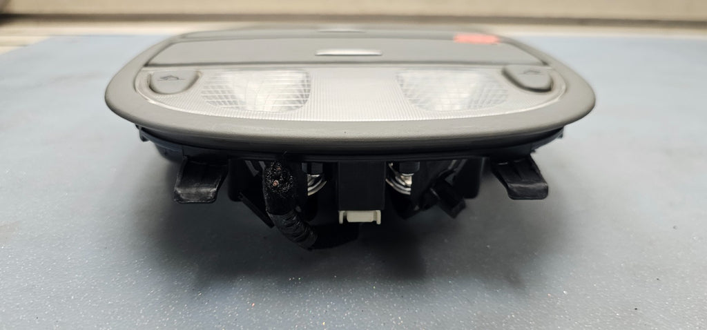 🔥07-12 HYUNDAI SANTA FE FRONT OVERHEAD CONSOLE DOME MAP LIGHT LAMP SUNROOF GRAY