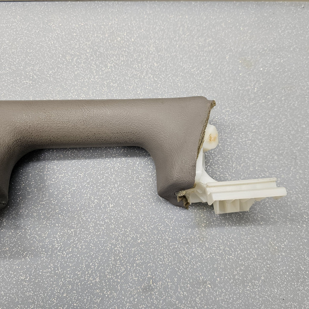 🔥03-06 Silverado SIERRA TAHOE Door Panel ARMREST Front LEFT Handle LIGHTGRAY H2