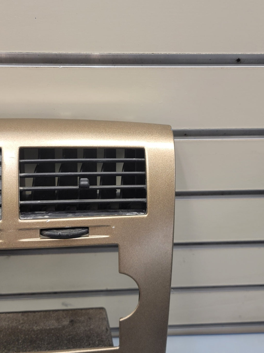 🔥07-09 Dodge CALIBER Dash Radio Center BEZEL Climate Dash Trim Vents golden B15