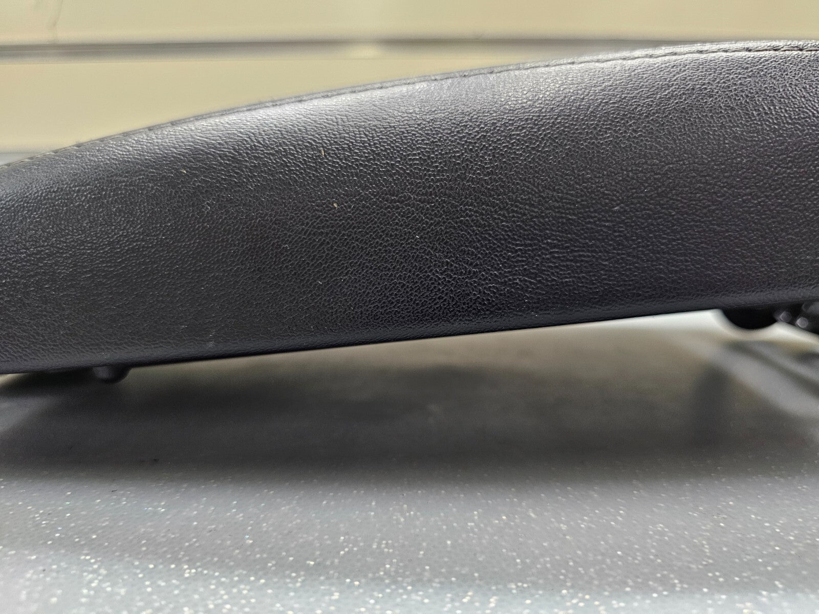 🔥09-13 Mazda 6 Center Console Leather Sliding Armrest Lid Assembly Black OEM
