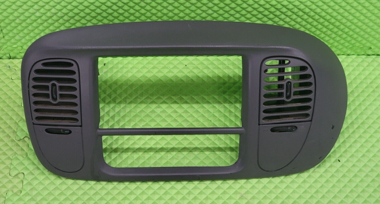 🔥1997-2003 Ford F150 Center Dash Radio Climate BEZEL TRIM Panel Line GRAY B1