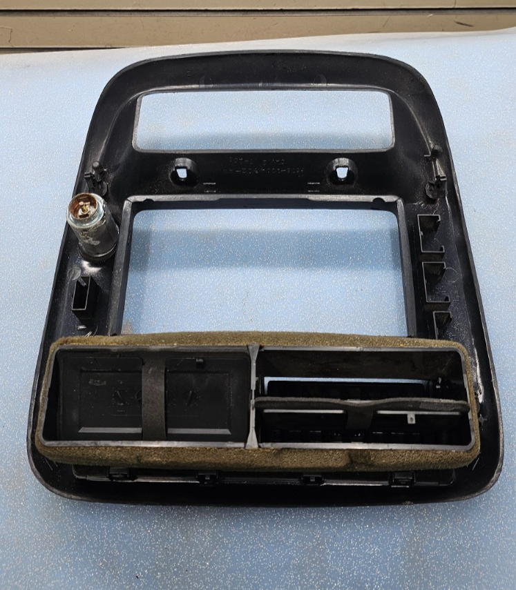 95-10 Ranger Explorer Center Dash Radio Stereo Display Bezel Trim Panel BLACK B2