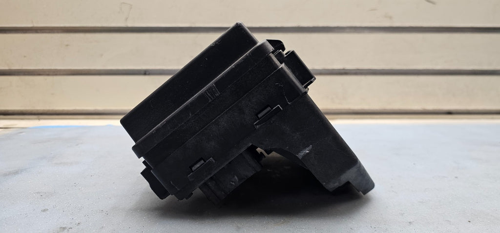 🔥2013 DODGE GRAND CARAVAN TOWN COUNTRY TIPM FUSE BOX BCM POWER MODULE RELAY