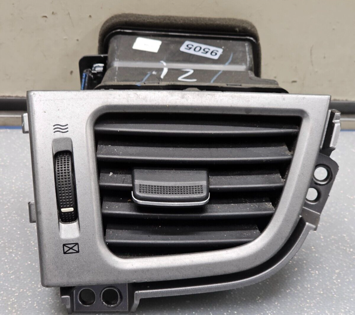 🔥11-13 ELANTRA DASH LEFT DRIVER HVAC AC HEATER AIR VENT CONDITIONING SILVER OEM