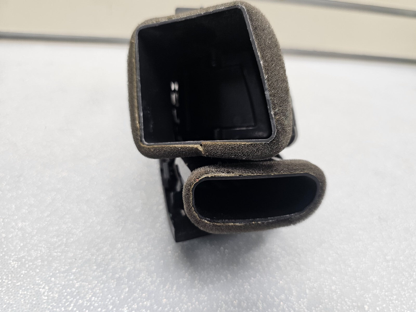 10-13 KIA FORTE DASH RIGHT PASSENGER AC AIR VENT HEATER FILTER CONDITIONER BLACK