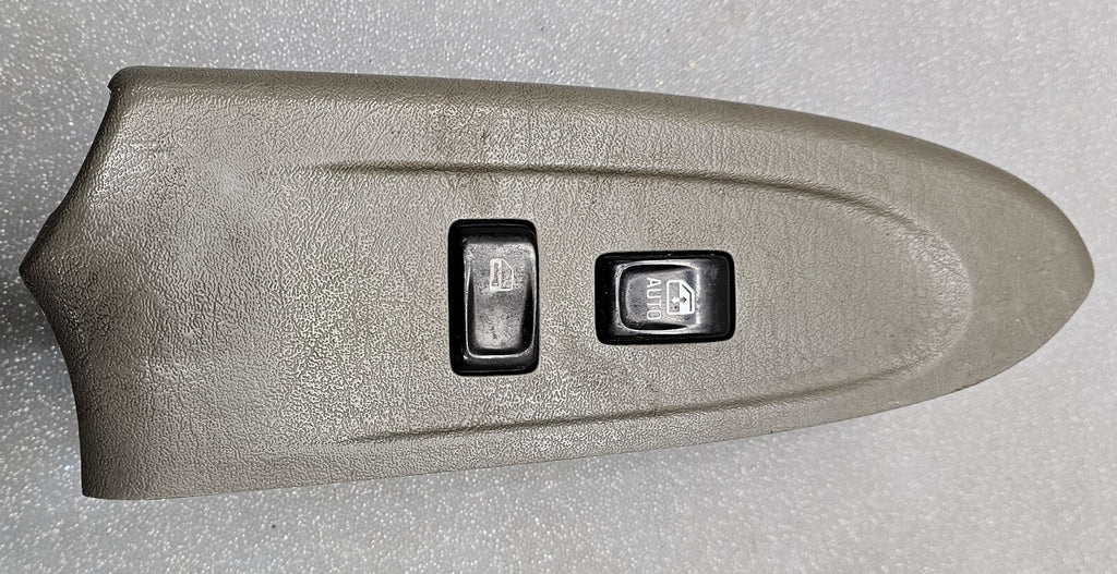 🔥02-05 Chevy TRAILBLAZER Window Switch Front RIGHT Passenger Side GRAY WS6