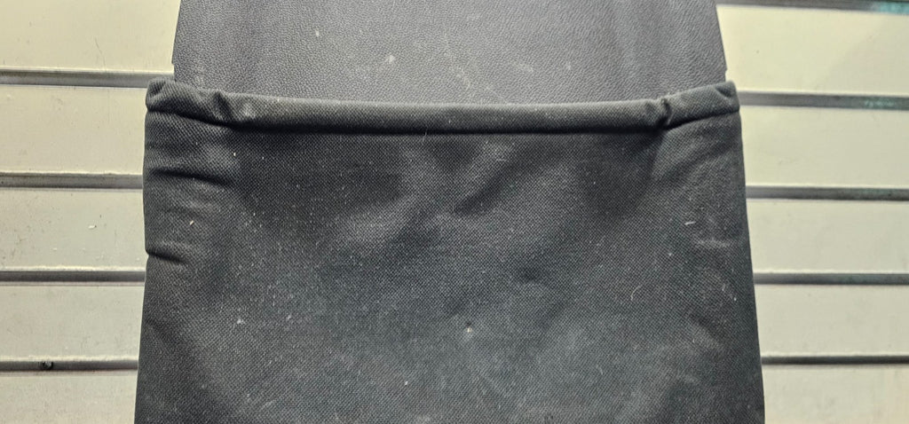 🔥07-13 Yukon Tahoe Suburban Front Right Passenger Seat Back Panel Cover Black