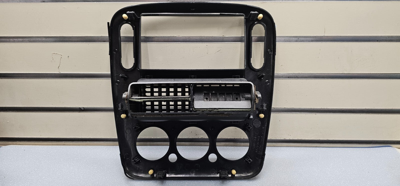 🔥02-05 EXPLORER RADIO AUDIO CLIMATE CONTROL BEZEL TRIM INSTRUMENT PANEL Black