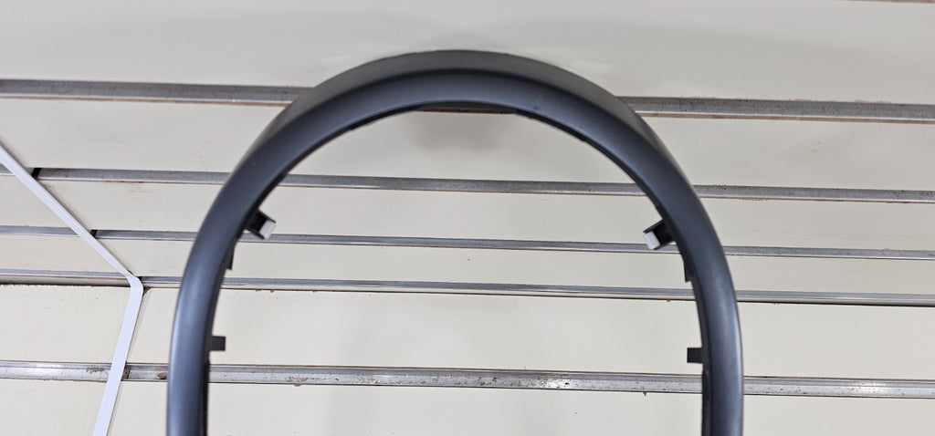 10-11 KIA SOUL PLUS CENTER DASH FM RADIO STEREO DISPLAY TRIM PANEL BEZEL DK GRAY