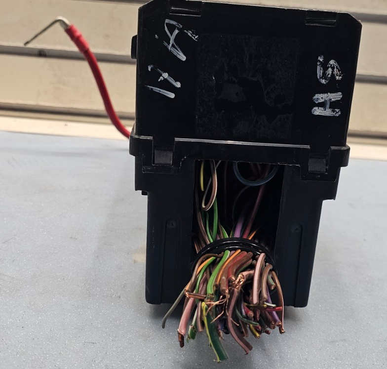 🔥07-09 LAND RANGE ROVER SPORT 5.0L ENGINE WIRING FUSE BOX JUNCTION TIPM BLOCK