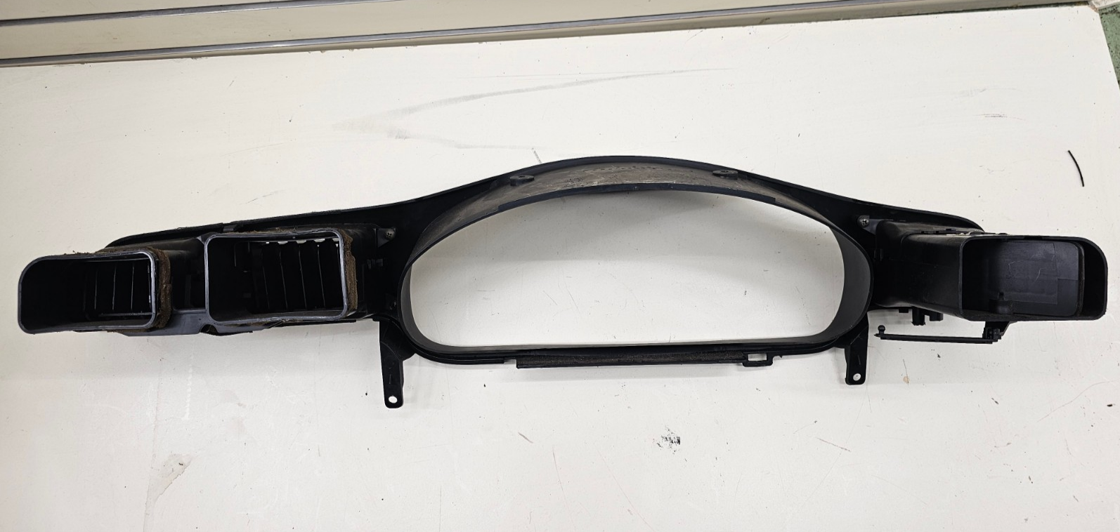 🔥00-04 Legacy Outback Speedometer Instrument Cluster Dash Bezel Air Vent BLACK