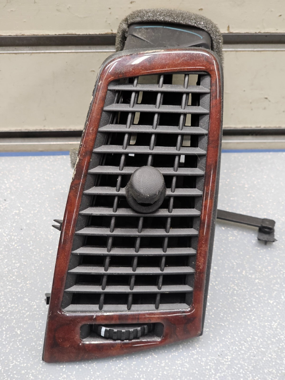 03-07 Cadillac CTS SRX Dash Left Driver Master Air Vent Heater Conditioning Wood