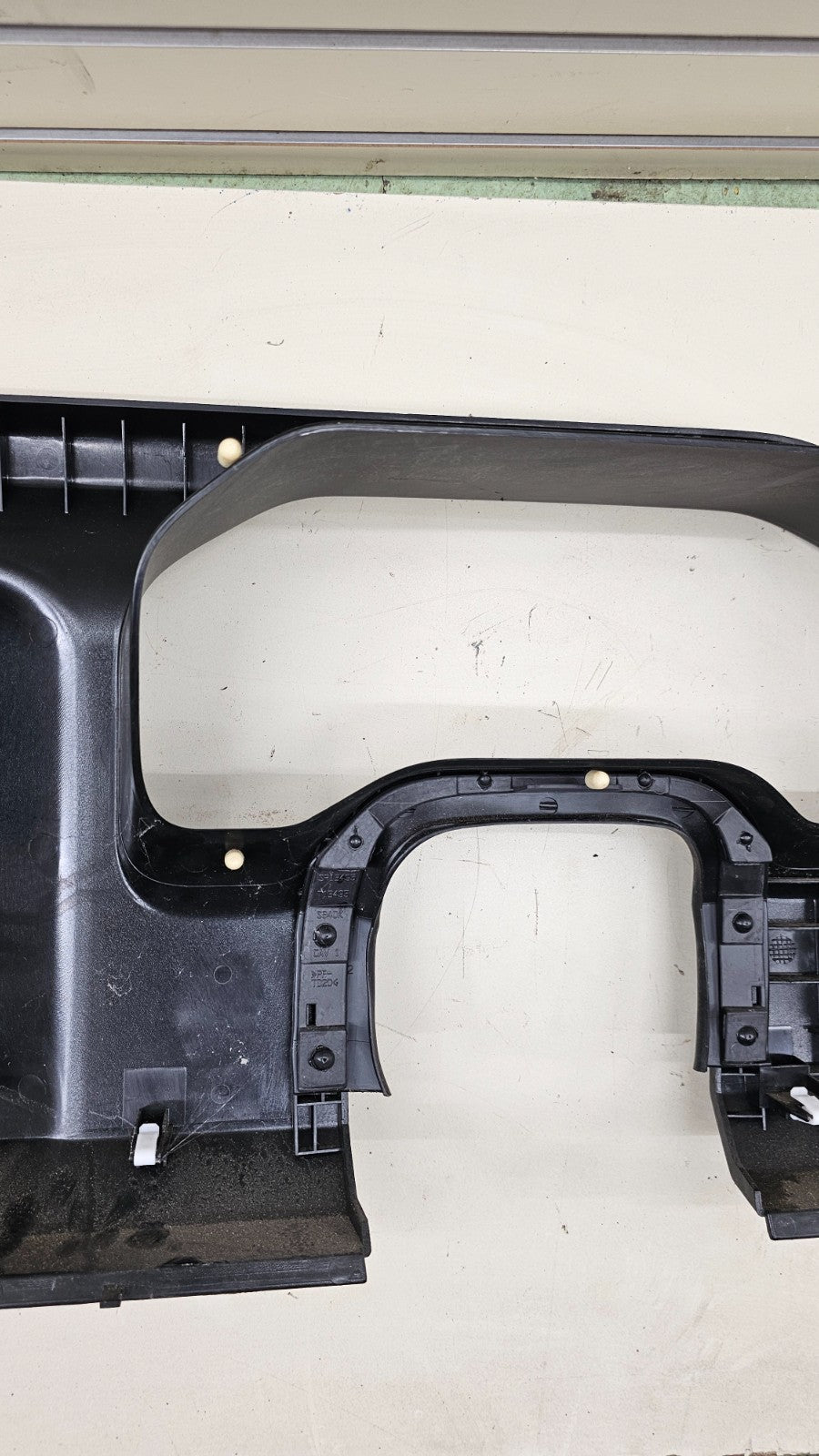 09-14 Ford E150 E250 Dash Instrument Cluster speedometer Trim Bezel Panel Black