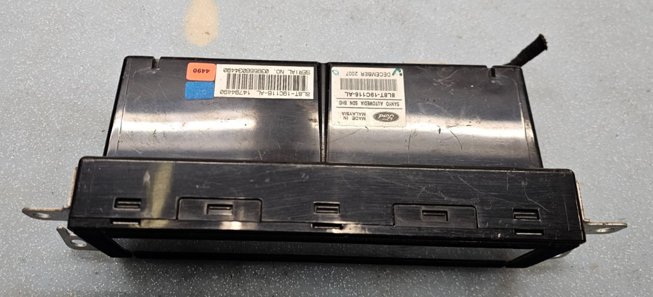 2008-2012 Ford Escape Mariner Tribute Dash Clock Radio Display/FE