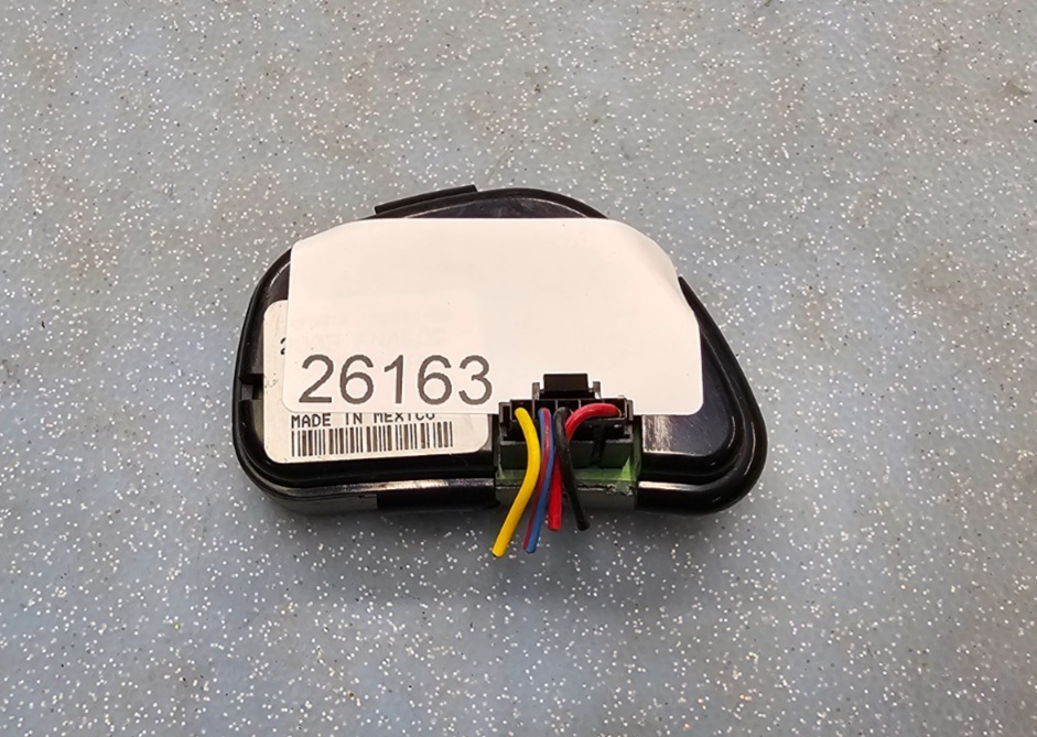 🔥03-07 Lincoln Town Car Steering Wheel Control Cruise Control Switch Trim Black
