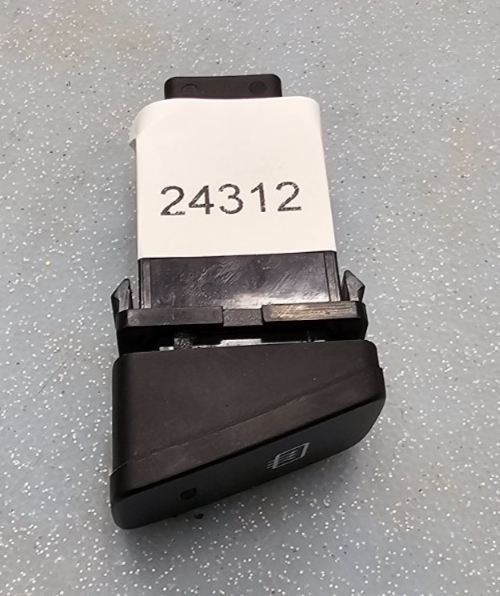 🔥05-06 Hyundai Tucson Rear Defrosted Defroster Heater Control Switch Button
