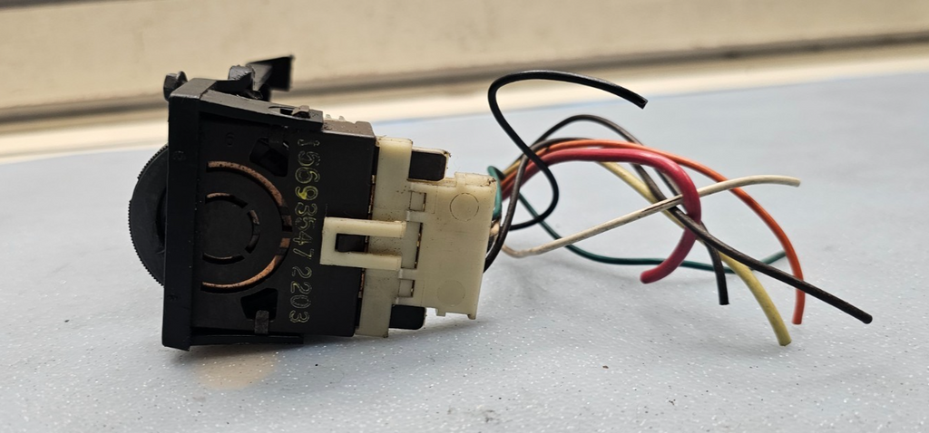 🔥88-94 Blazer C1500 K1500 YUKON  Interior Lamp Switch GRAY