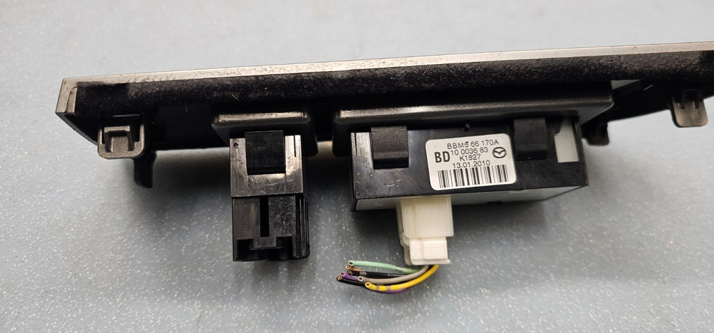 🔥10-13 MAZDA 3 FRONT LEFT DASHBOARD TRACTION CONTROL SWITCH SILVER