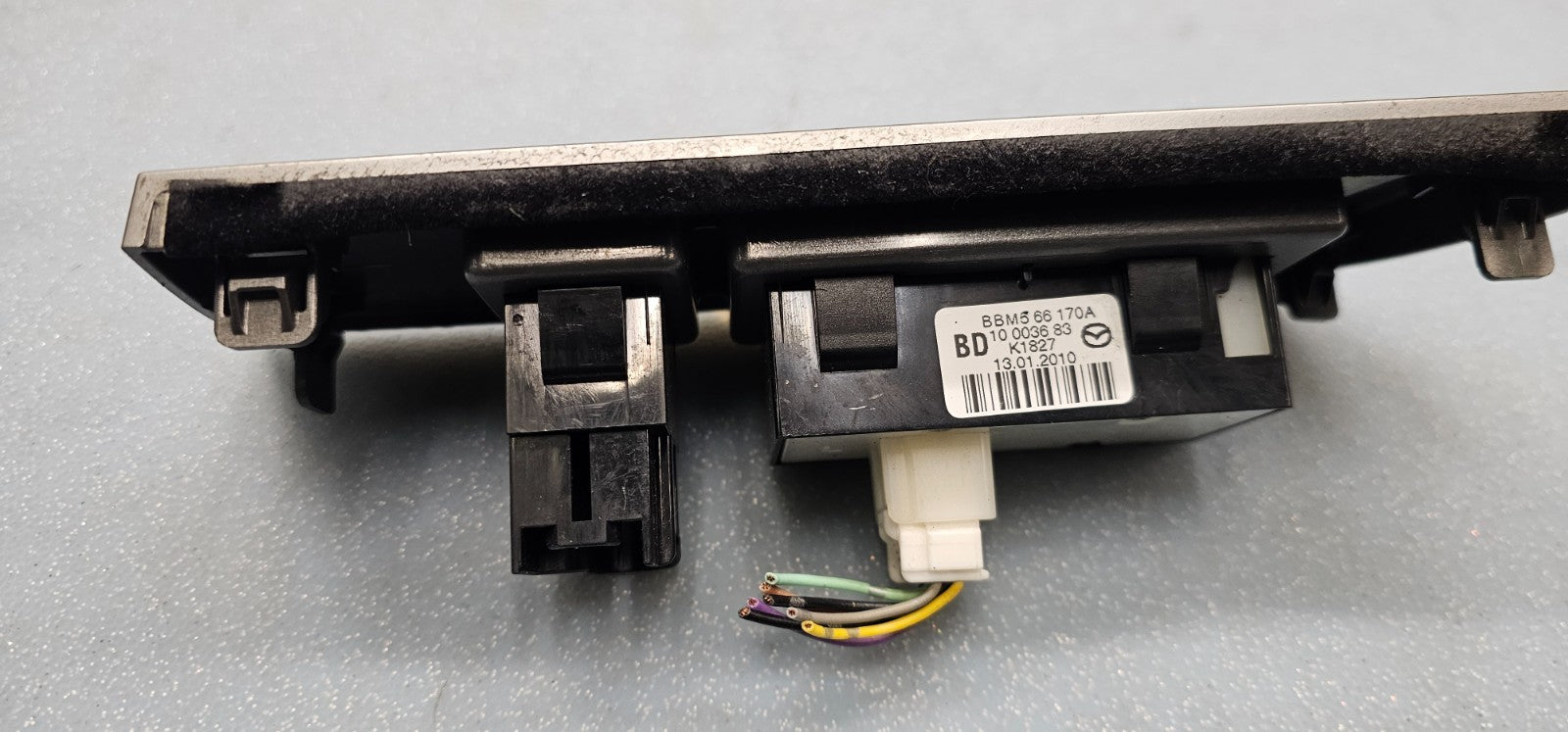 🔥10-13 MAZDA 3 FRONT LEFT DASHBOARD TRACTION CONTROL SWITCH SILVER