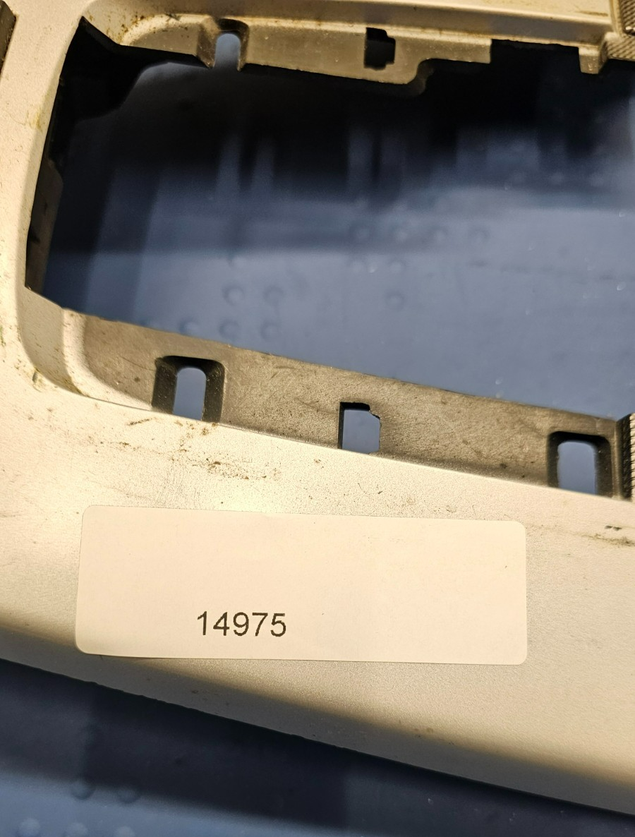🔥07-09 Chevrolet Equinox Center Dash Radio Climate Bezel Surround Trim silver