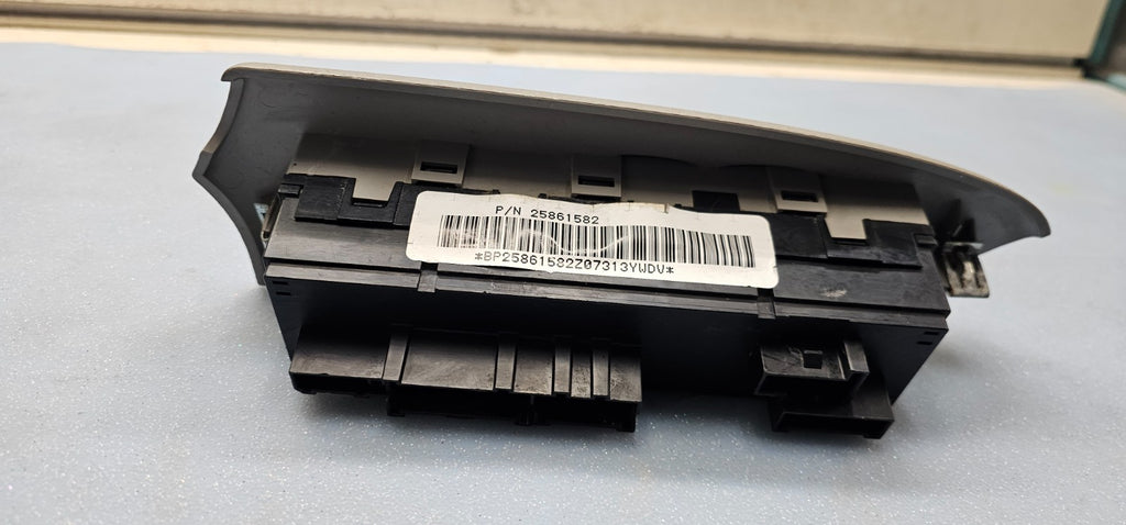 🔥06-09 TRAILBLAZER Front LEFT Master Driver Window Door Switch Assembly Tan