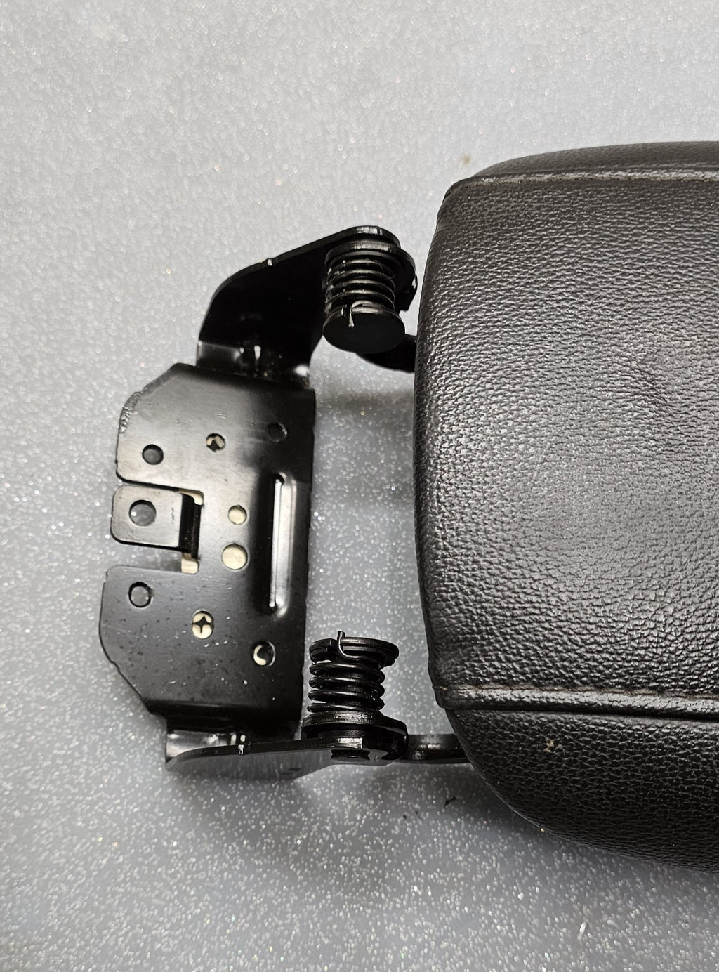 🔥13-16 FORD FUSION CENTER CONSOLE LID ARMREST BLACK LEATHER  OEM