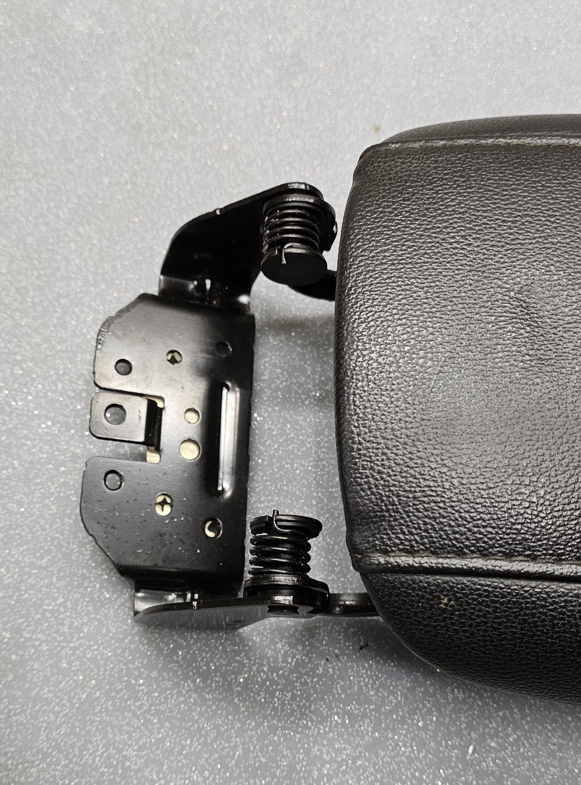 🔥13-16 FORD FUSION CENTER CONSOLE LID ARMREST BLACK LEATHER  OEM