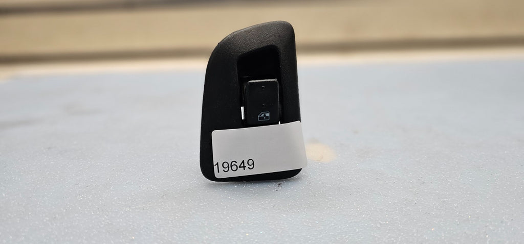 03-06 Silverado Tahoe Suburban Yukon Sierra Right Rear Window Door Switch Black