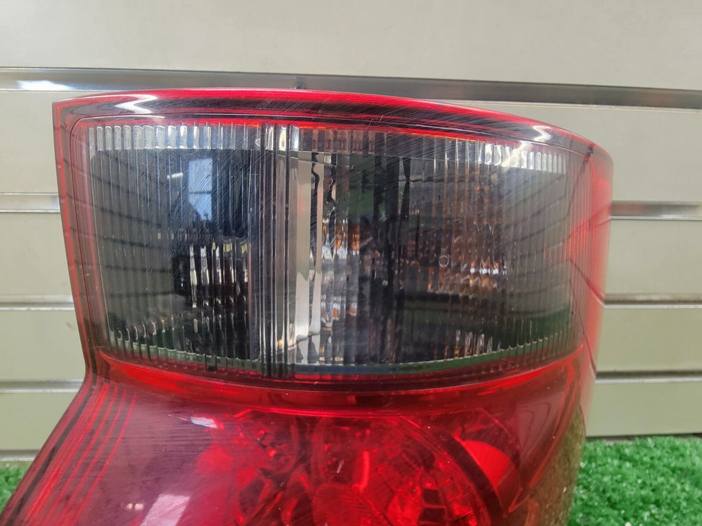 🔥03-08 HONDA ELEMENT Right Passenger Rear Tail Light Lamp Assembly Chrome OEM