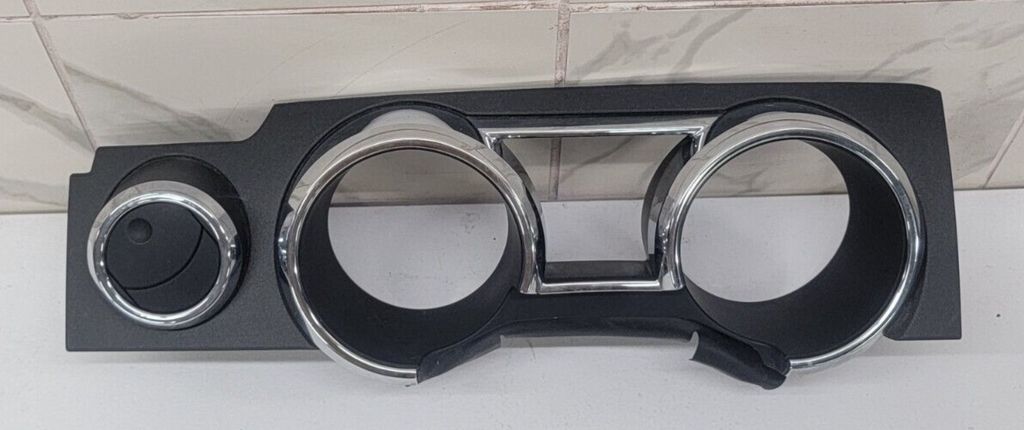 🔥05-09 Mustang Dash Instrument Cluster Bezel Speedometer Trim Chrome/Black C32