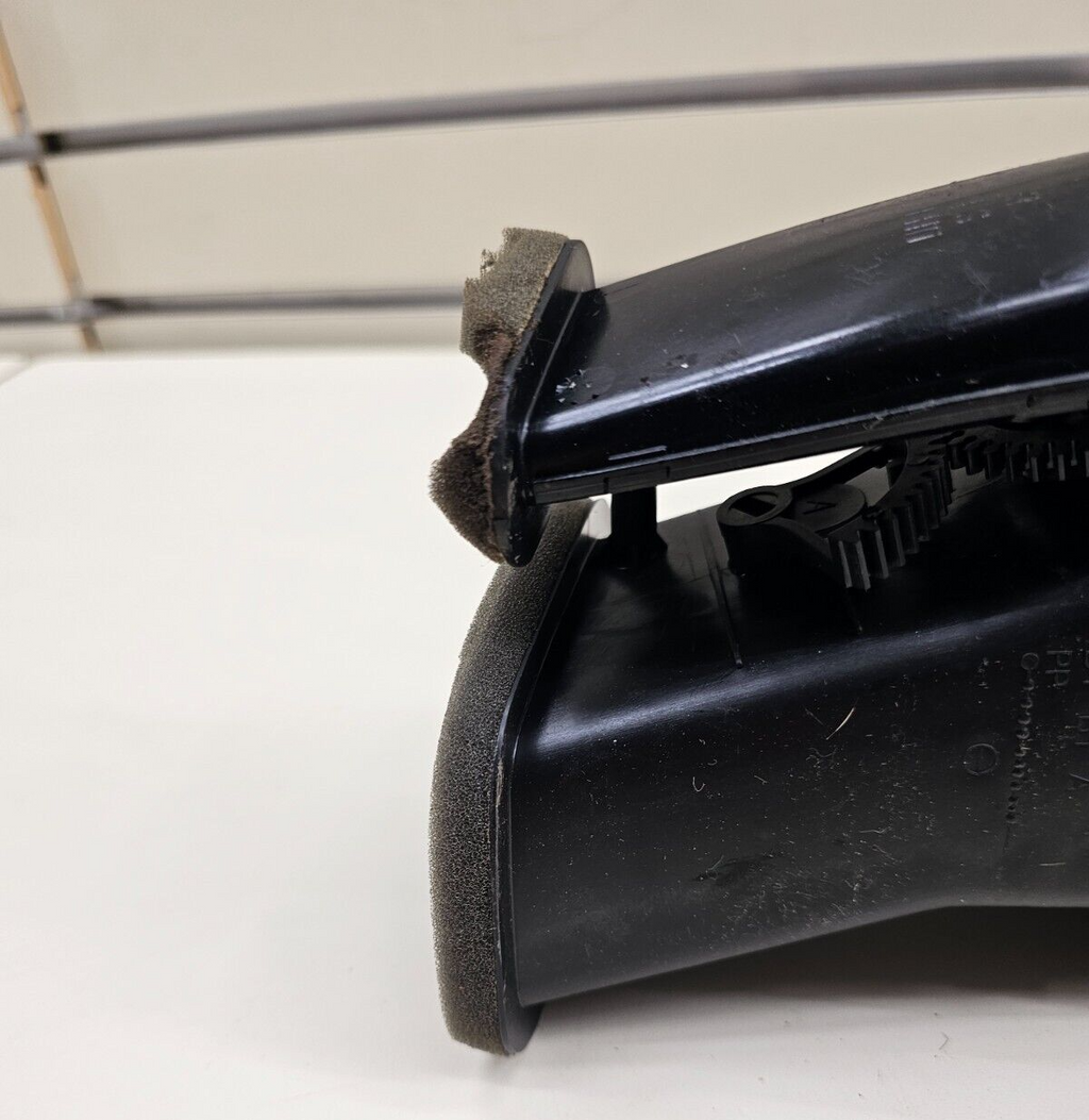 02-08 Jaguar X-Type Left Driver Outer Dash Front Center Air Vent Heater DK GRAY