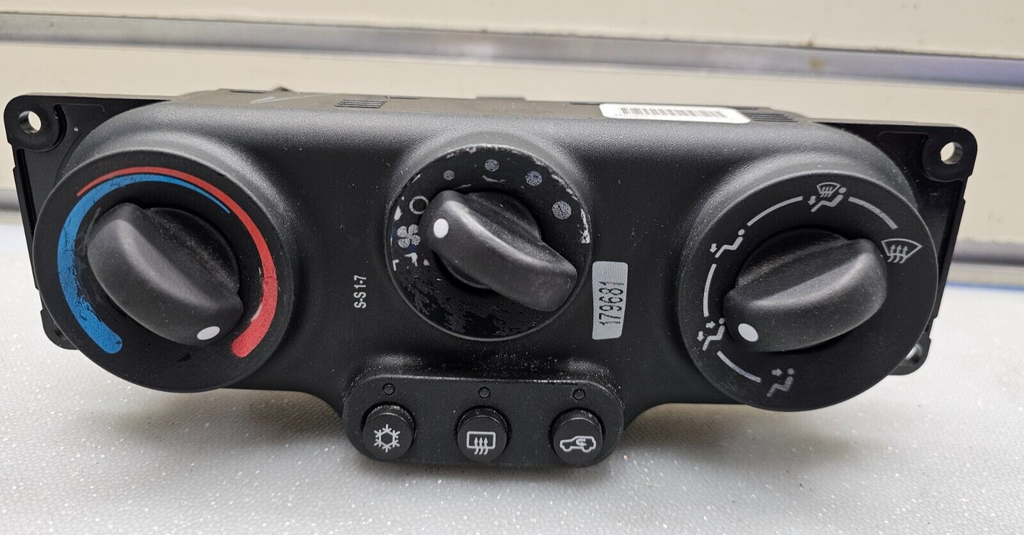 🔥2005 Chevrolet Equinox A/C Dash Temperature Heater Climate Control OEM 05