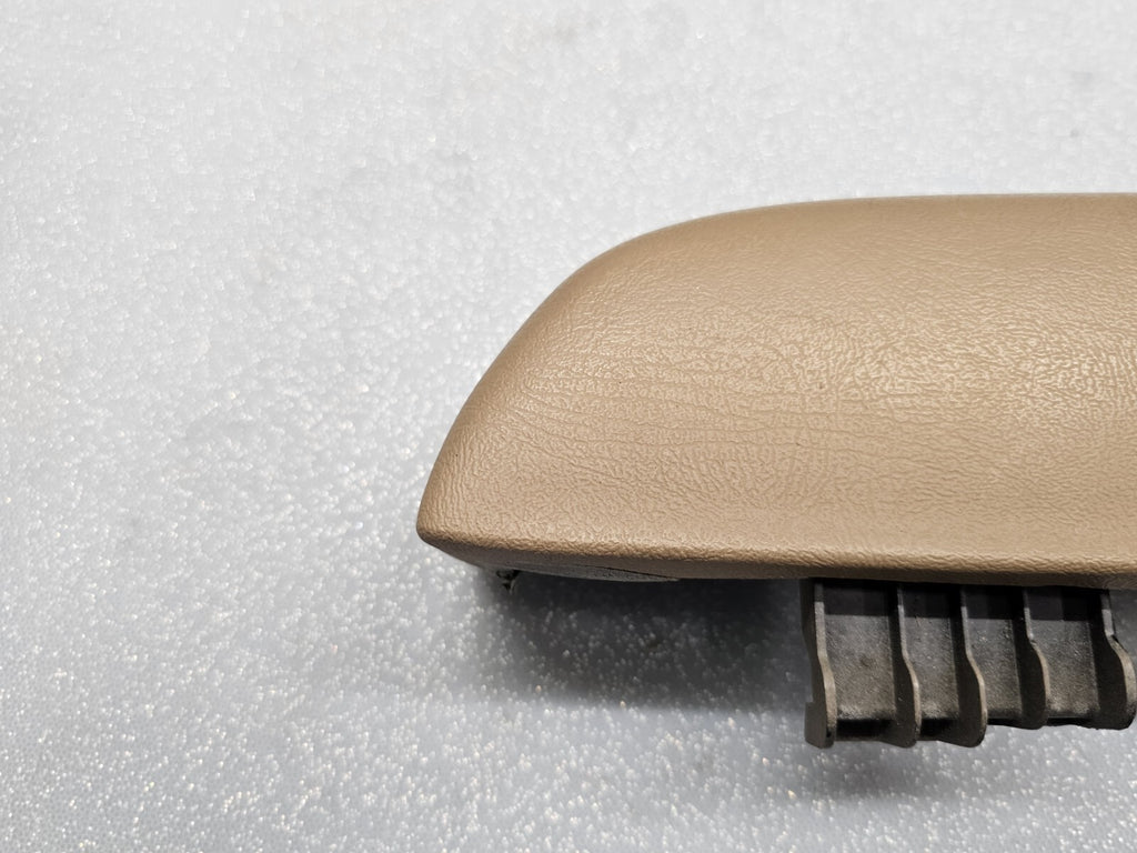 99-02 Chevrolet GMC Silverado Tahoe Front Right Door Armrest Handle Dark Tan H1