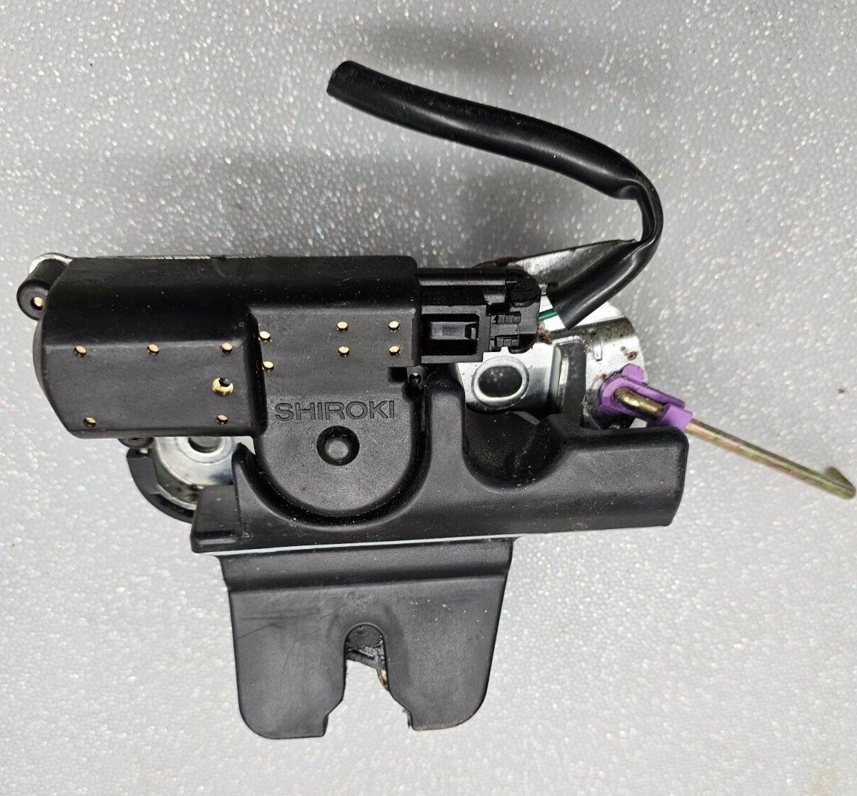 🔥02-06 Camry Luggage Compartment Deck Power Release Door Lock Latch Actuator